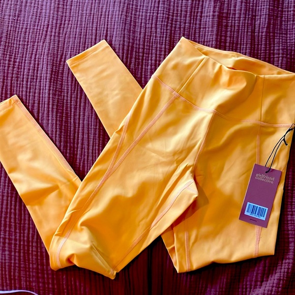 NWT GC high rise compressive legging, citrine/yellow, small, pocketless - Picture 2 of 4